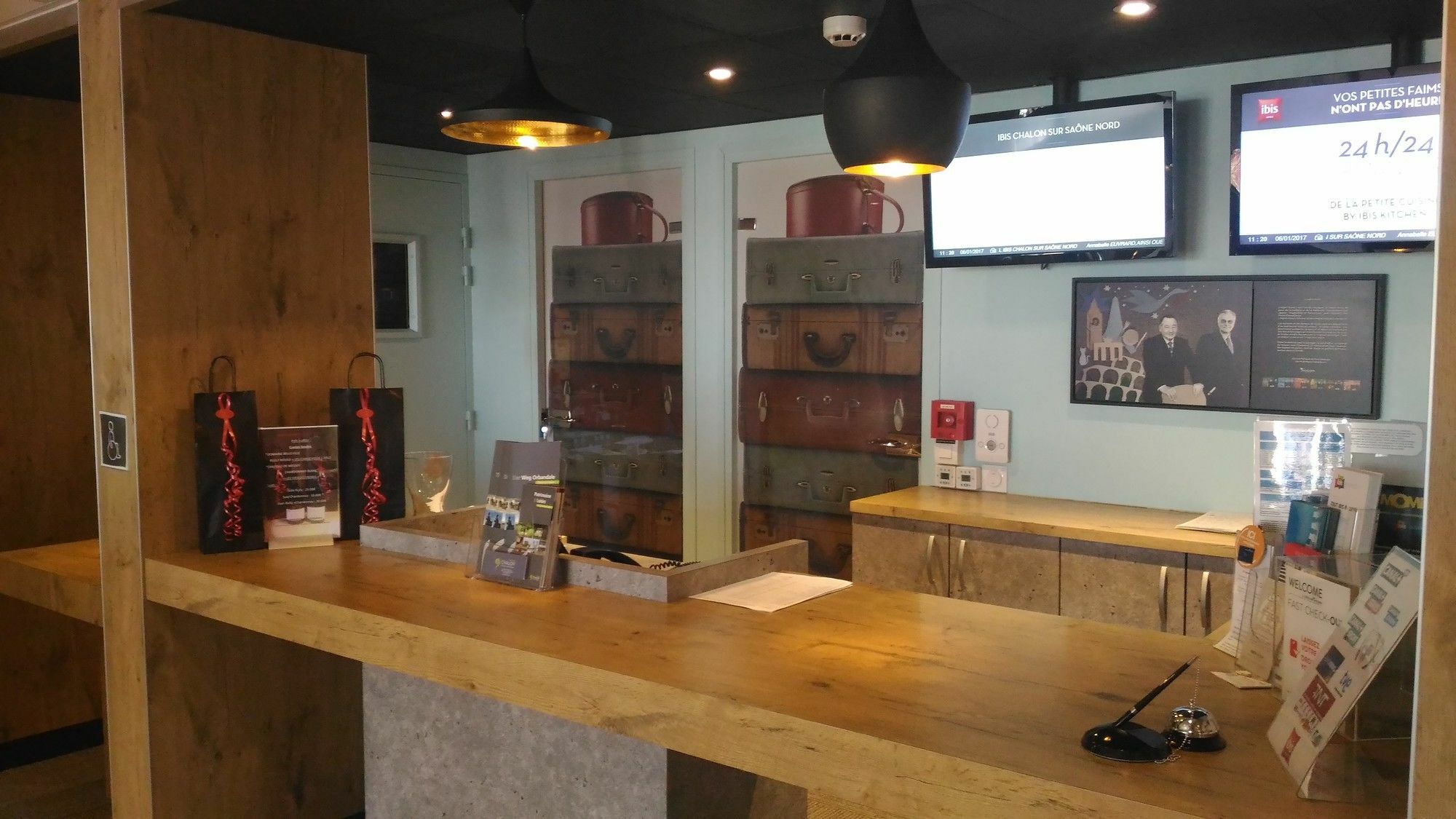 Ibis Chalon Sur Saone Nord Hotel Exterior photo